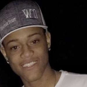 Meet your Posher, Derrick